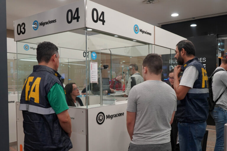 Migrations Ordered The Expulsion Of Three Colombian Citizens