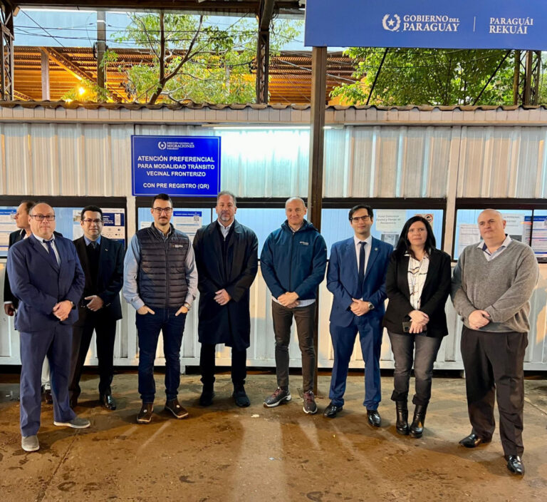 Bilateral meeting to optimize immigration control in the international passage